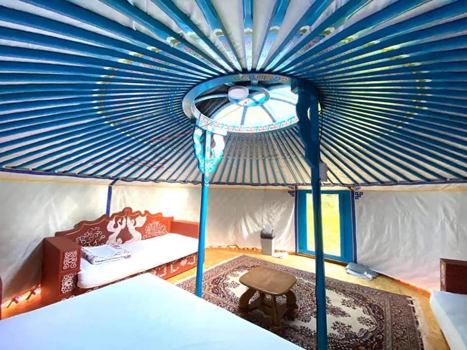 Mongolian Yurt Camp Hotel Cesky Sternberk Exterior photo